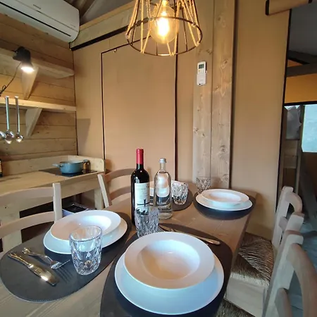 Luxury tent Il Dei Cigni - Glamping & Restaurant